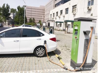 象牙塔內，電動車的現實依舊“骨感”.jpg